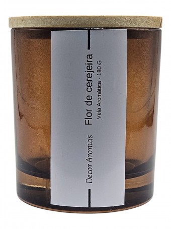 Vela Agata Ambar Flor de Cerejeira - 180 gramas - com Tampa Pinus 