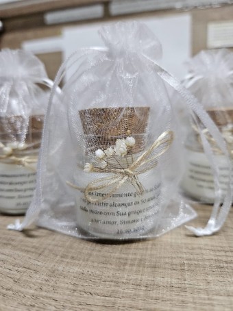 Mini vela aromática lembrancinha - tampa Rolha  - 30 gramas - Personalizada com organza