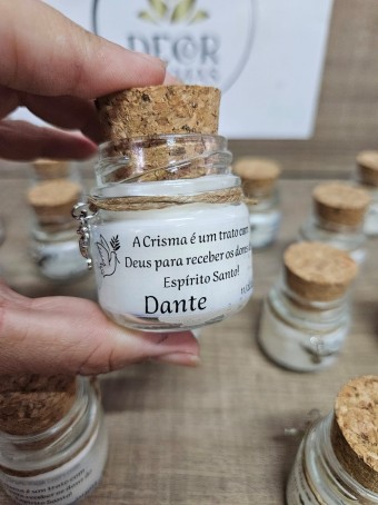 Mini vela aromática lembrancinha - tampa Rolha  - 30 gramas - Personalizada com pingente