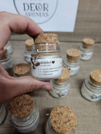 Mini vela aromática lembrancinha - tampa Rolha  - 30 gramas - Personalizada com pingente